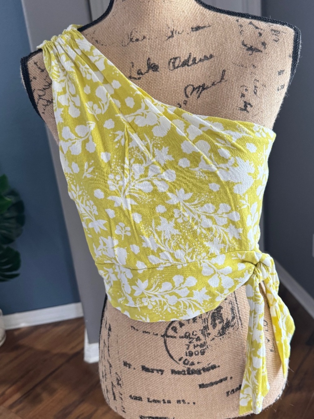 Free People One Shoulder Floral Tie Waist Crop Top Large